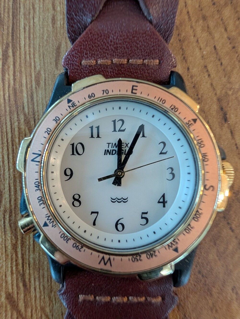 Vintage Mens Timex Watch Brown Leather Band - Picture 6 of 14